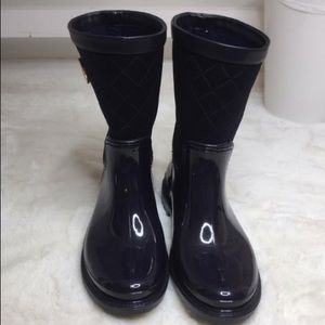 Rain boots